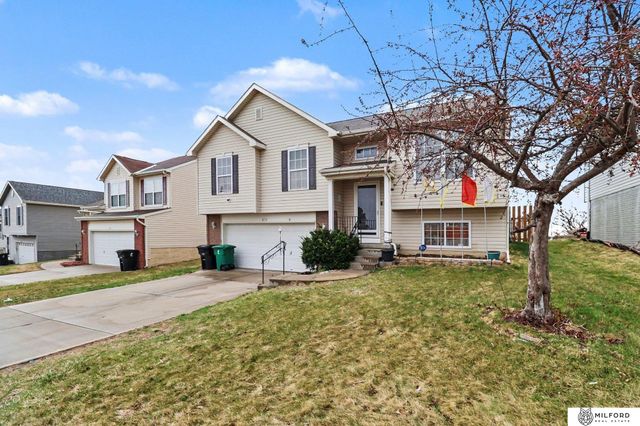 8773 Kimball Street, Omaha, NE 68122