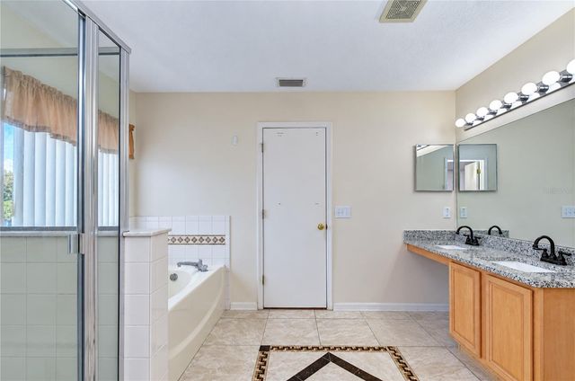 10924 SUBTLE TRAIL DRIVE, Riverview, FL 33579
