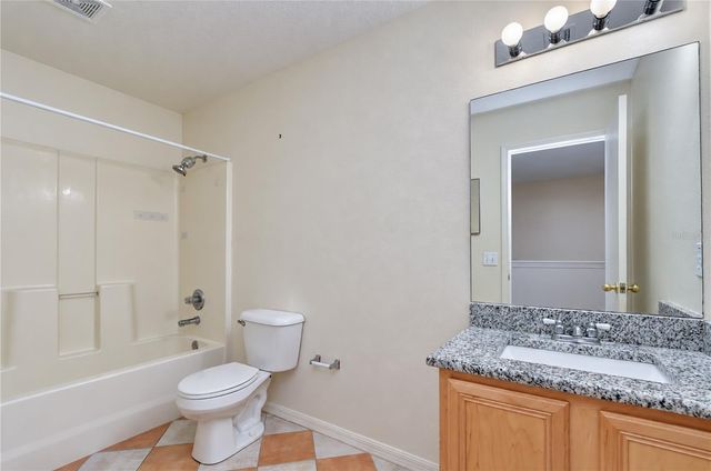 10924 SUBTLE TRAIL DRIVE, Riverview, FL 33579