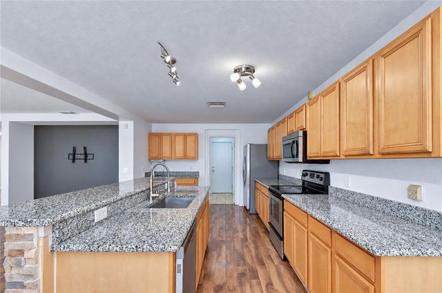 10924 SUBTLE TRAIL DRIVE, Riverview, FL 33579