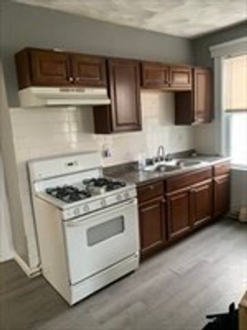 19 Barney Ave 1, Pawtucket, RI 02860