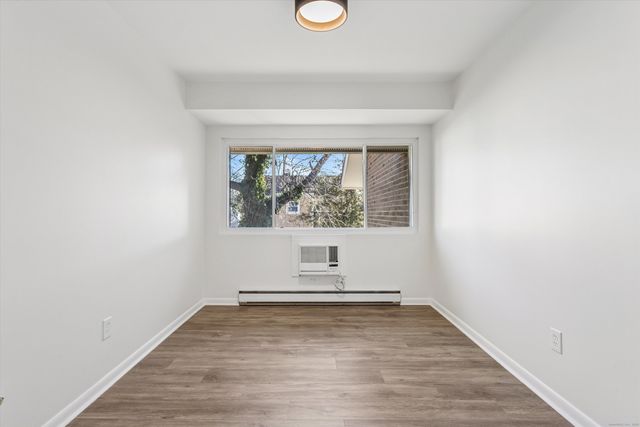 61 Rock Spring Road APT 37, Stamford, CT 06906