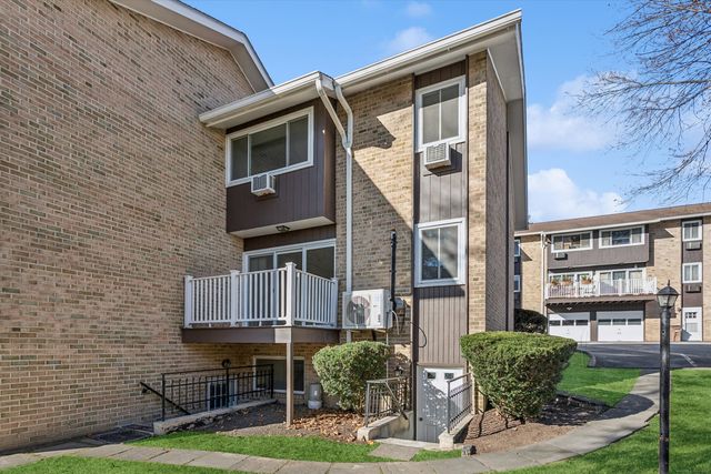 61 Rock Spring Road APT 37, Stamford, CT 06906