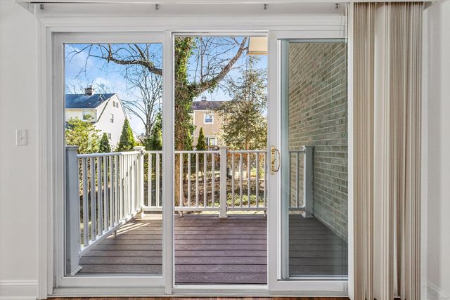 61 Rock Spring Road APT 37, Stamford, CT 06906