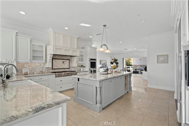 19367 Via De La Cielo, Yorba Linda, CA 92886