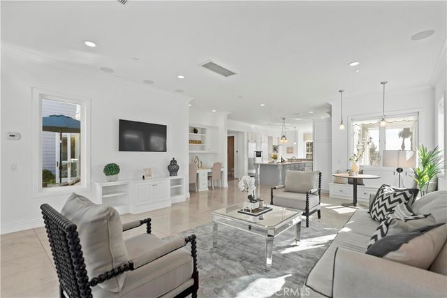 19367 Via De La Cielo, Yorba Linda, CA 92886