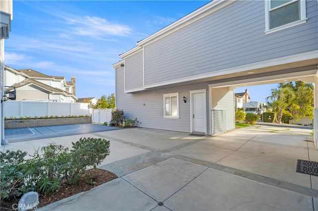 19367 Via De La Cielo, Yorba Linda, CA 92886