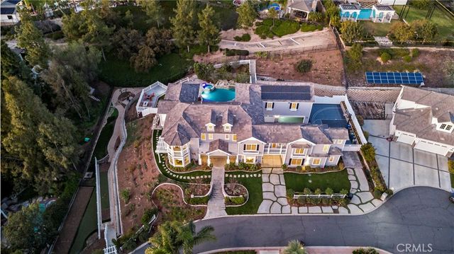 19367 Via De La Cielo, Yorba Linda, CA 92886