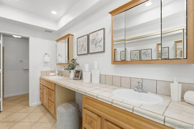 1321 El Corral Ln, San Marcos, CA 92078