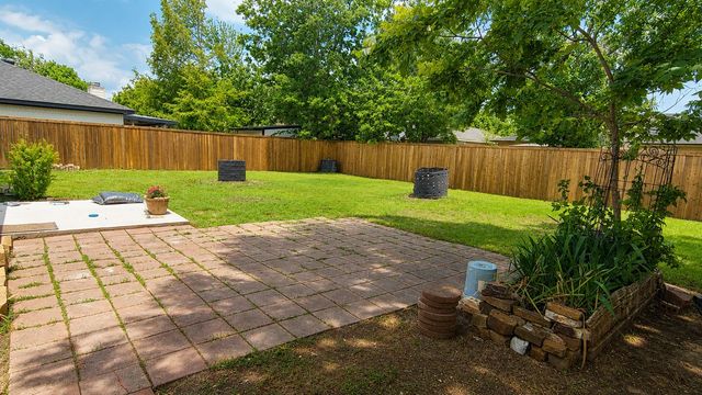 7806 Creek View Drive, Rowlett, TX 75089