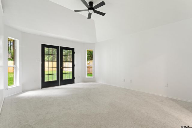 541 Frederick Cir, Flint, TX 75762