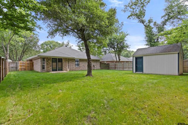 541 Frederick Cir, Flint, TX 75762