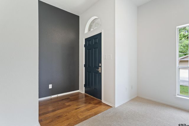 541 Frederick Cir, Flint, TX 75762