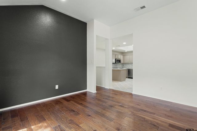 541 Frederick Cir, Flint, TX 75762
