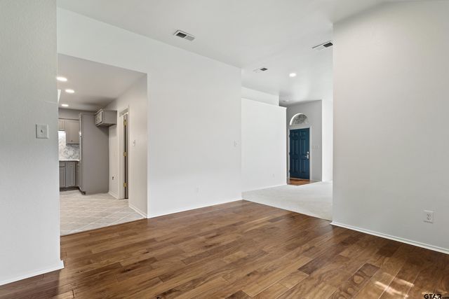 541 Frederick Cir, Flint, TX 75762