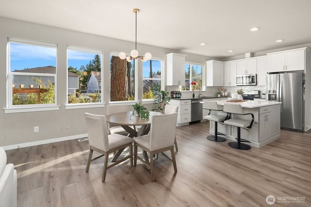 4802 236th Street SW, Mountlake Terrace, WA 98043