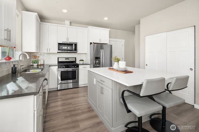 4802 236th Street SW, Mountlake Terrace, WA 98043