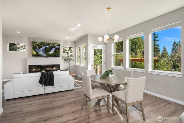 4802 236th Street SW, Mountlake Terrace, WA 98043