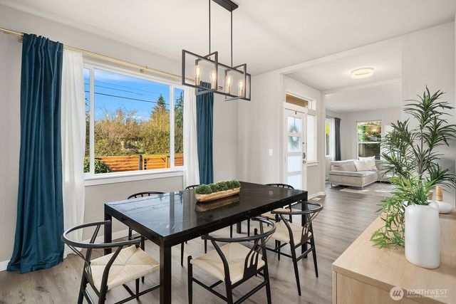 4802 236th Street SW, Mountlake Terrace, WA 98043