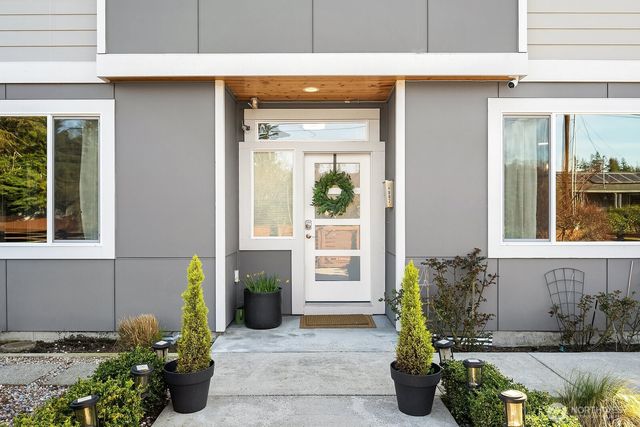 4802 236th Street SW, Mountlake Terrace, WA 98043