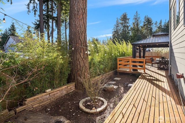 4802 236th Street SW, Mountlake Terrace, WA 98043