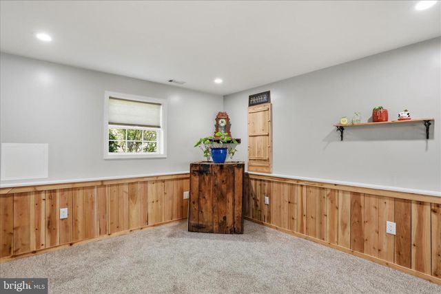 302 DICKENSON DRIVE, Inwood, WV 25428