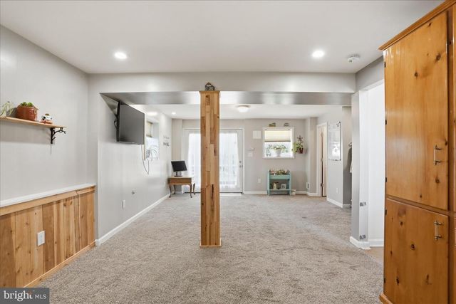 302 DICKENSON DRIVE, Inwood, WV 25428