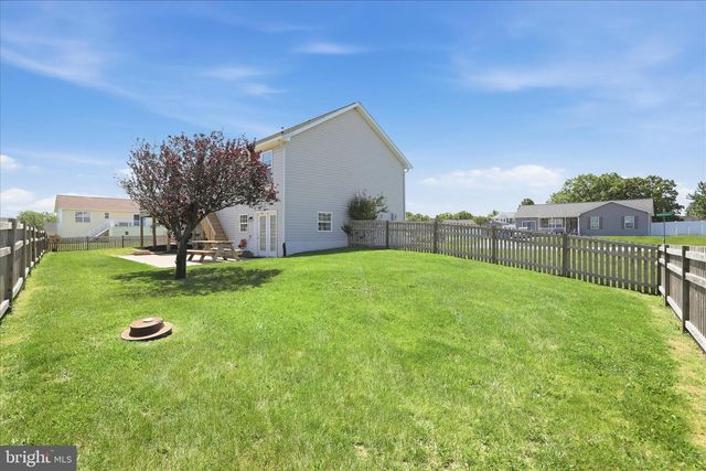 302 DICKENSON DRIVE, Inwood, WV 25428