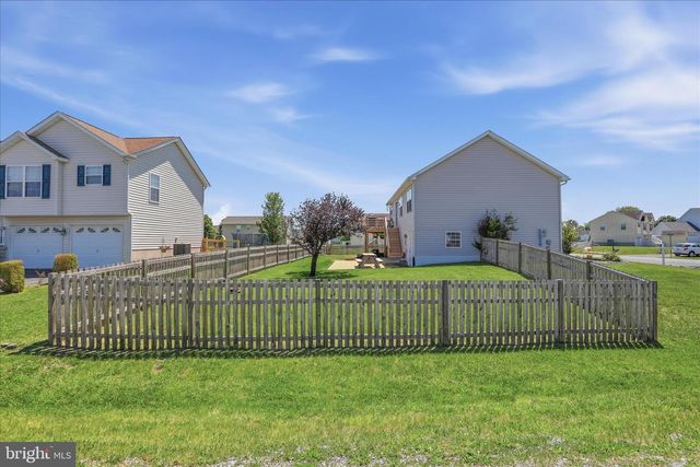 302 DICKENSON DRIVE, Inwood, WV 25428