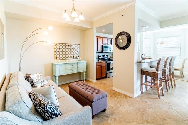 9731 Acqua CT 536, Naples, FL 34113