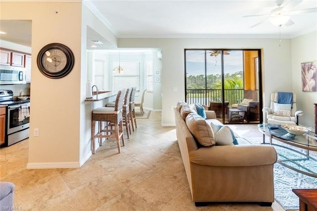 9731 Acqua CT 536, Naples, FL 34113