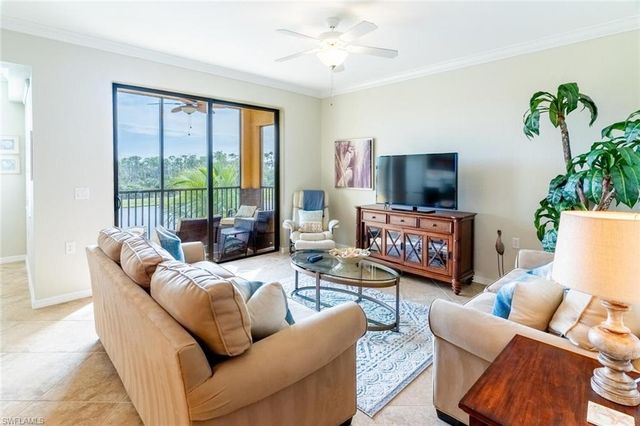 9731 Acqua CT 536, Naples, FL 34113