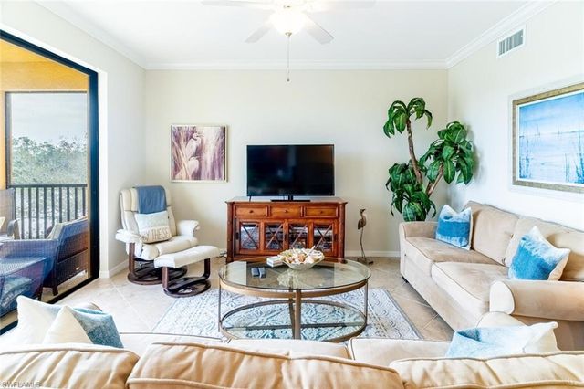 9731 Acqua CT 536, Naples, FL 34113