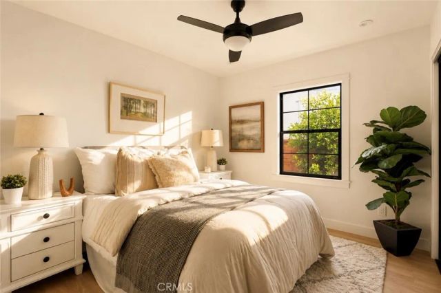 584 N Plymouth, Los Angeles, CA 90004