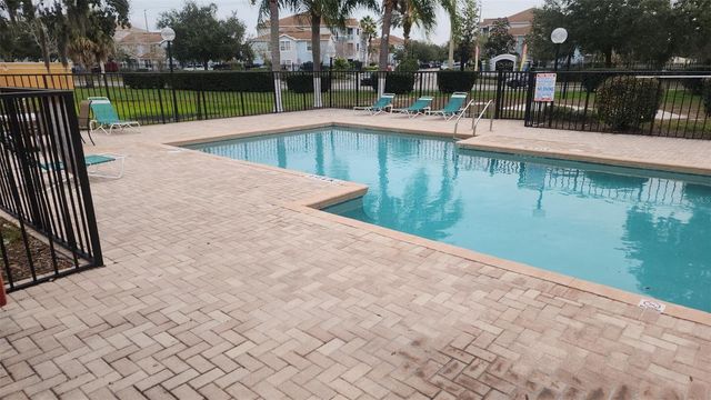 4540 COMMANDER DRIVE 2224, Orlando, FL 32822
