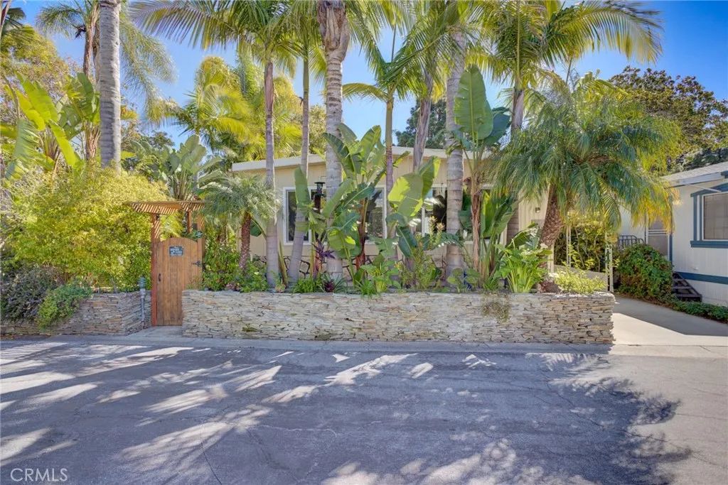 3860 S Higuera St. 217, San Luis Obispo, CA 93401