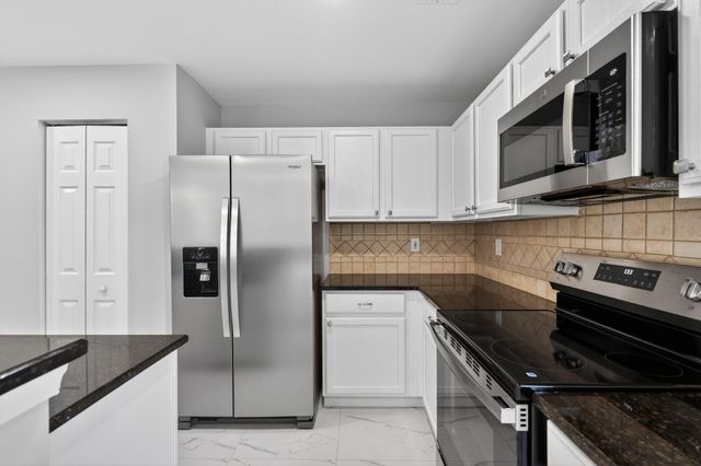 106 Fox Meadow Run, Jupiter, FL 33458