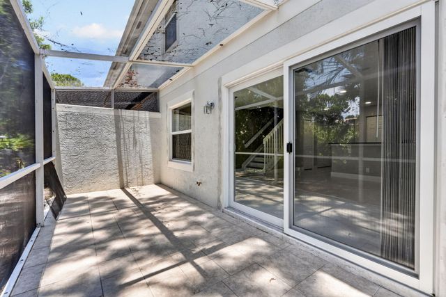 106 Fox Meadow Run, Jupiter, FL 33458