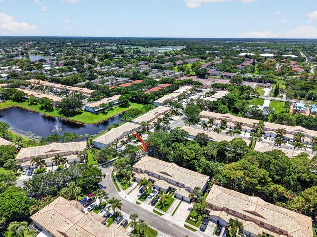 106 Fox Meadow Run, Jupiter, FL 33458