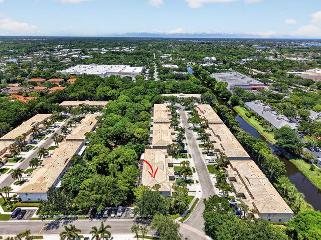 106 Fox Meadow Run, Jupiter, FL 33458