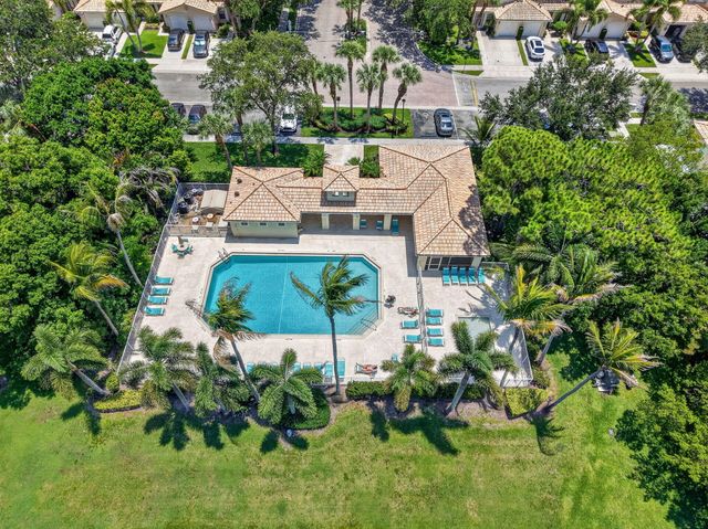 106 Fox Meadow Run, Jupiter, FL 33458