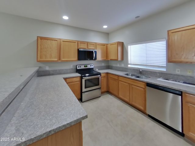 17610 N 17TH Place 21, Phoenix, AZ 85022