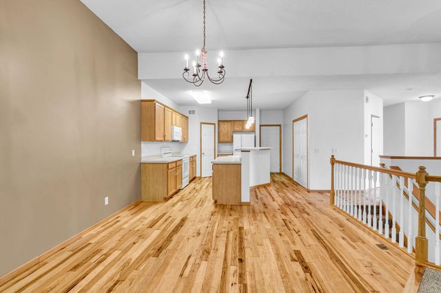 2394 Beech Street W, Rosemount, MN 55068