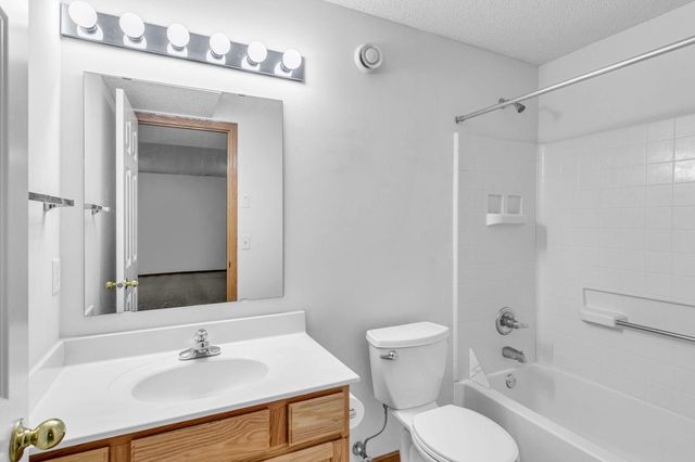 2394 Beech Street W, Rosemount, MN 55068