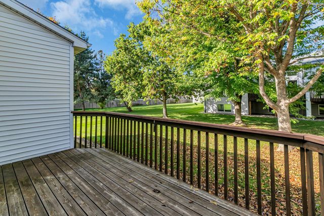 2394 Beech Street W, Rosemount, MN 55068