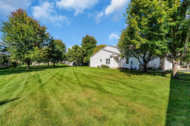 2394 Beech Street W, Rosemount, MN 55068