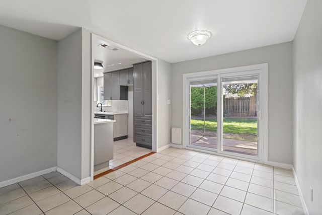 4930 71st St, Sacramento, CA 95820