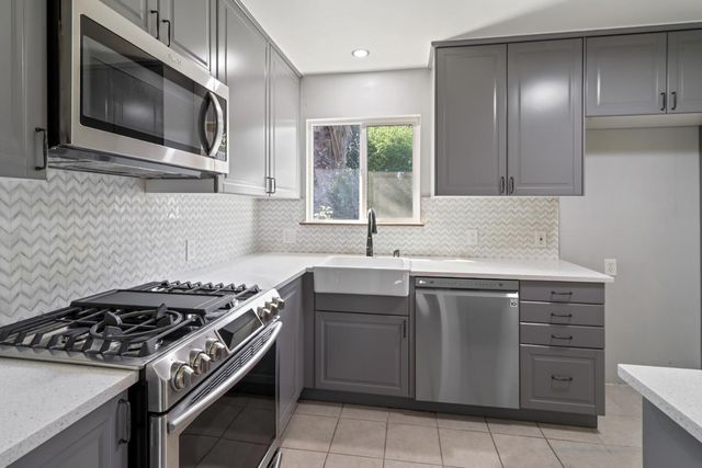 4930 71st St, Sacramento, CA 95820