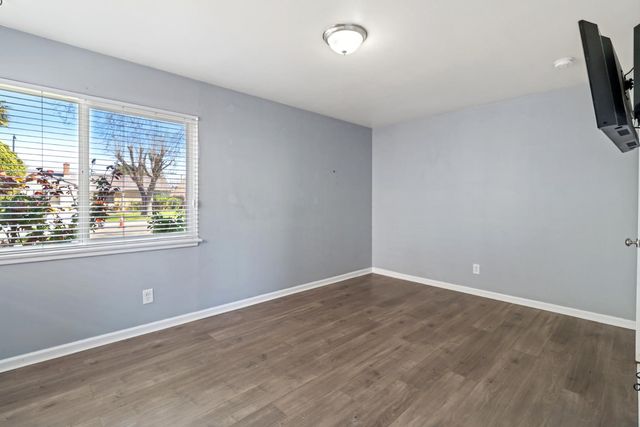 4930 71st St, Sacramento, CA 95820