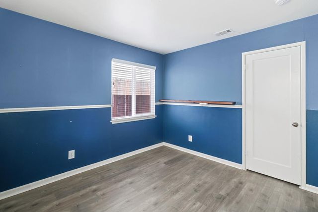 4930 71st St, Sacramento, CA 95820